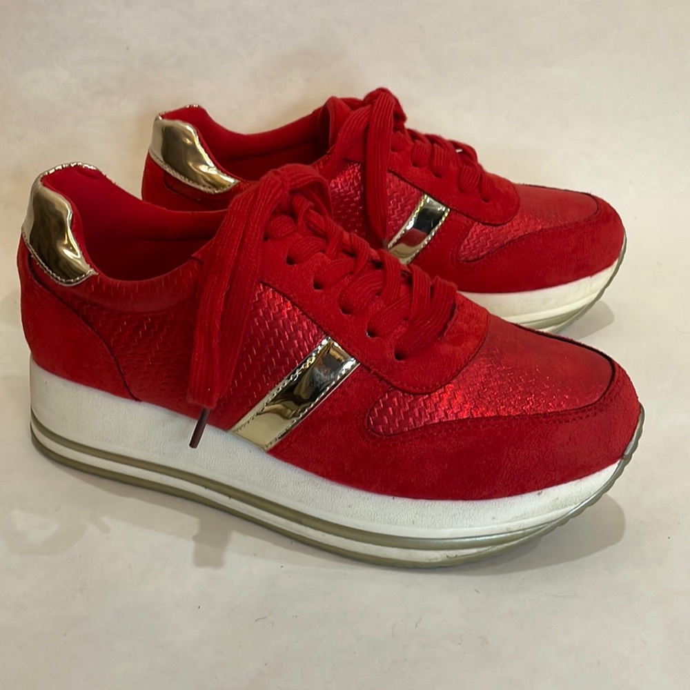 Glister Red Vegan Suede Red Platform Sneakers with Gold Stripes Size 6.5